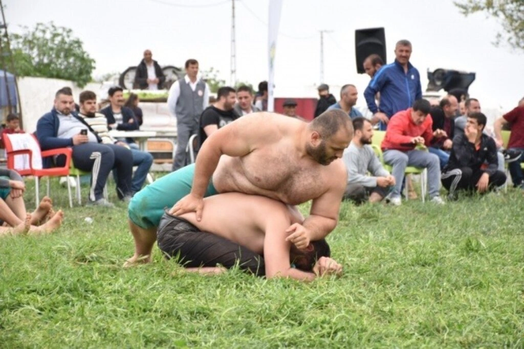 Yakakent'te Geleneksel 4. Hıdırellez Şenlikleri ve Karakucak Güreşleri - Resim 94