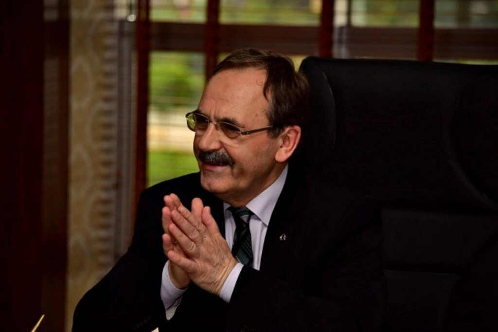 Başkan Zihni Şahin ilçeleri dolaşıyor - Resim 1