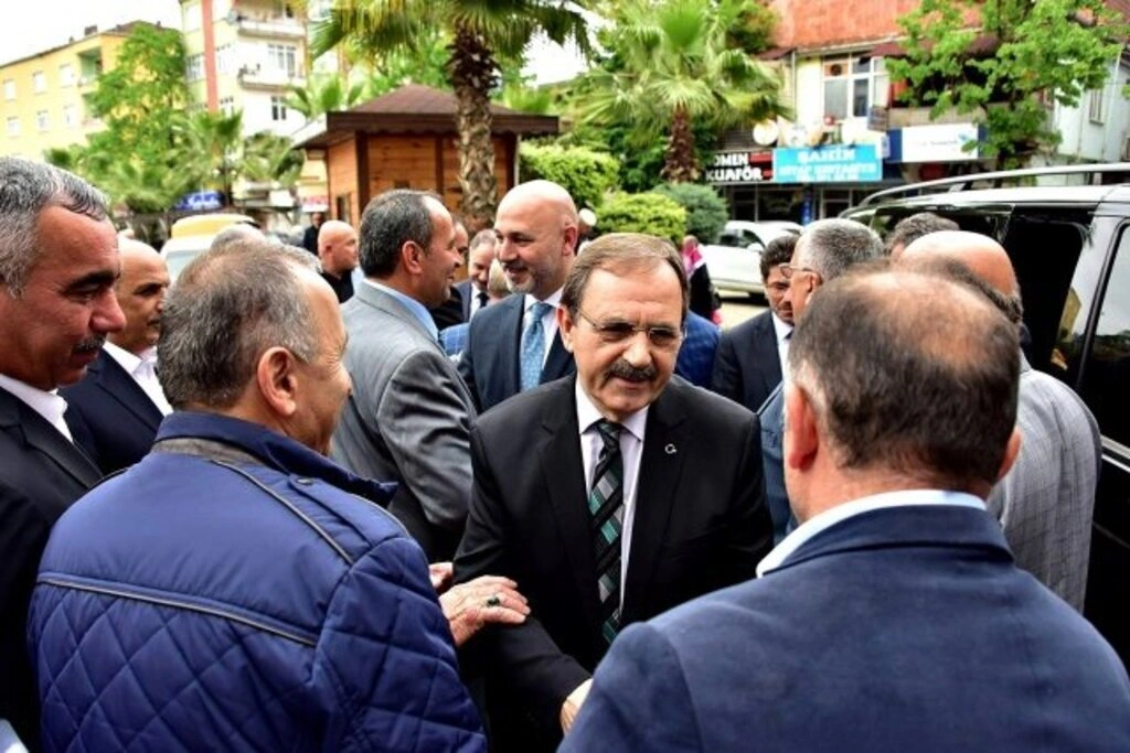 Başkan Zihni Şahin ilçeleri dolaşıyor - Resim 6