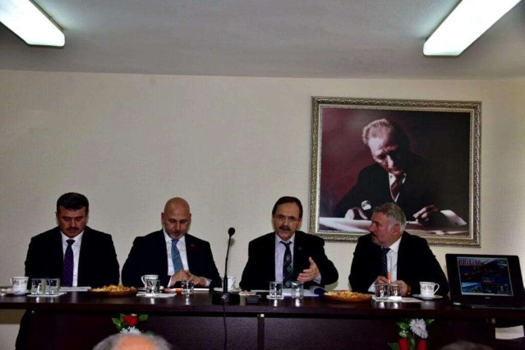 Başkan Zihni Şahin ilçeleri dolaşıyor - Resim 14