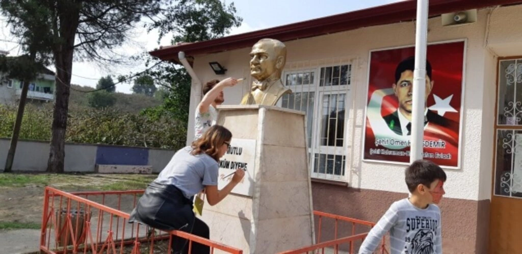 OMÜ Bir Projemiz Var Topluluğu sıkı çalışıyor - Resim 2