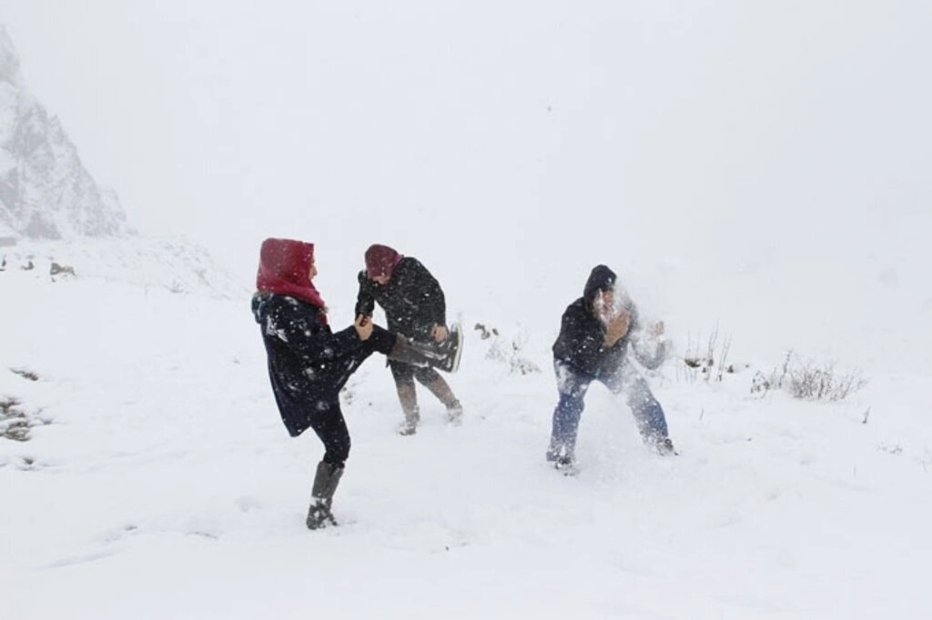 Karadeniz'den kar manzaraları , Zigana yine geçit veriyor... - Resim 15