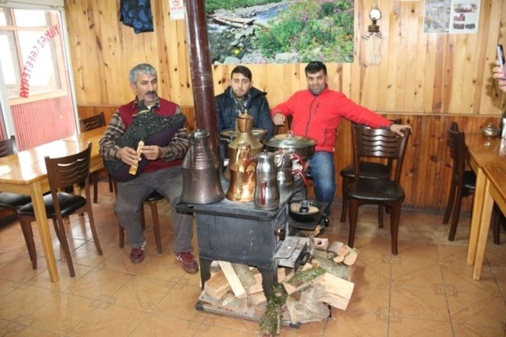 Karadeniz'den kar manzaraları , Zigana yine geçit veriyor... - Resim 40