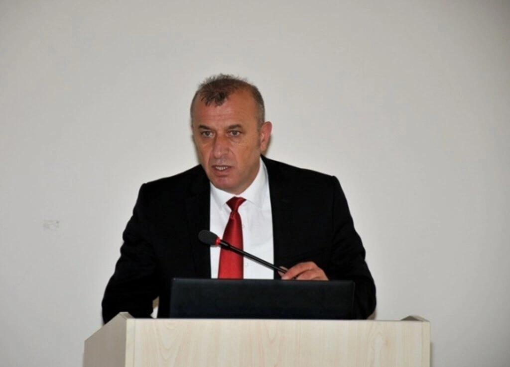 OMÜ Veteriner Fakültesi 1. sınıf öğrencileri beyaz önlük giydi - Resim 1