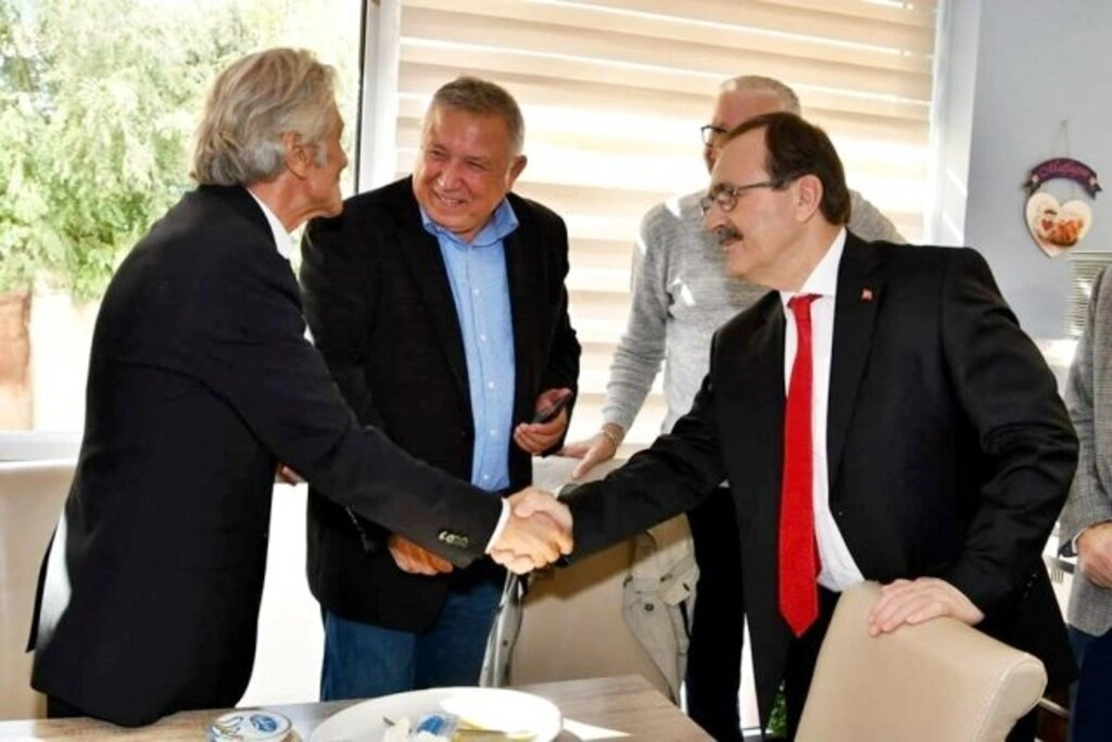 BAFRA LİSESİ MEZUNLARI BAFRA’DA BULUŞTU - Resim 9
