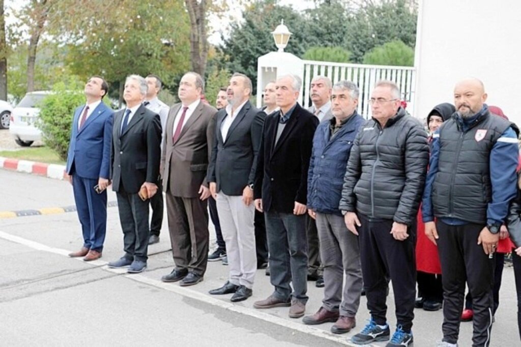 Samsunspor Atatürk’ü andı - Resim 1