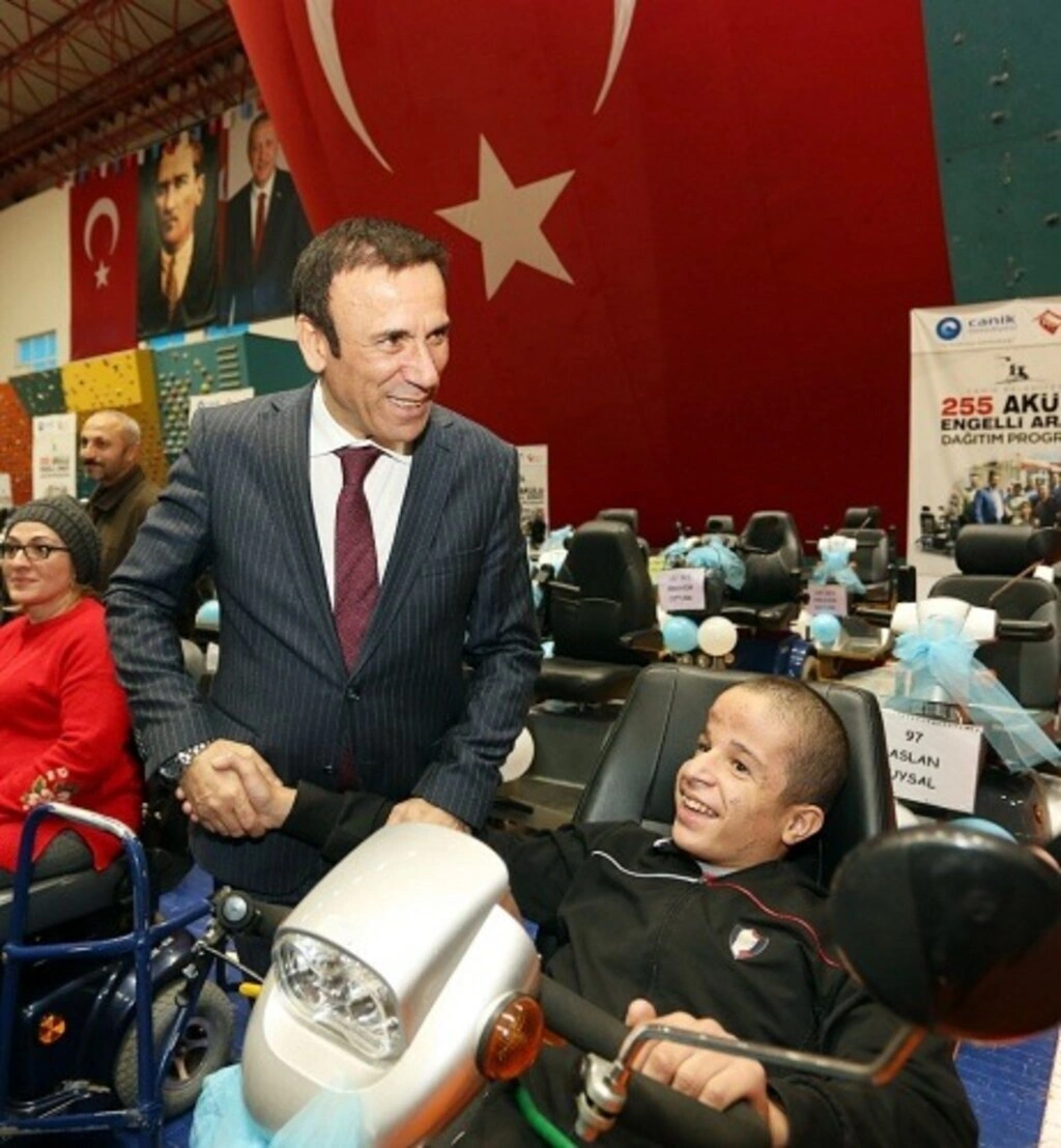 Canik’ten engellilere 255 akülü araç - Resim 6