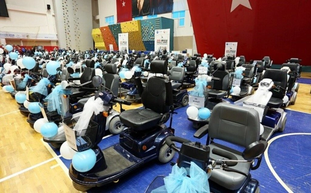 Canik’ten engellilere 255 akülü araç - Resim 7