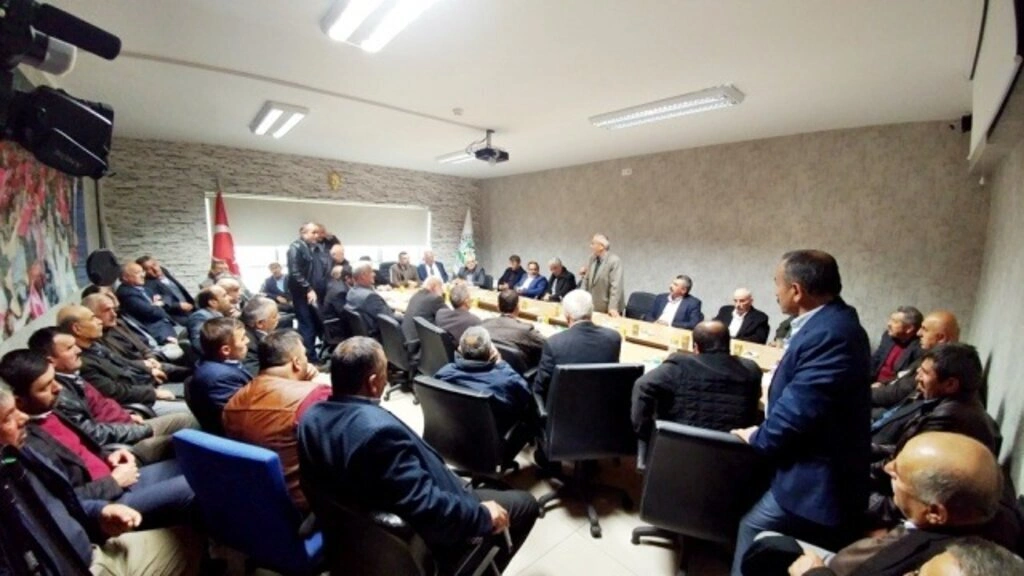 Başkan Sarıcaoğlu Kavak'ta muhtarlar ve STK'larla biraraya geldi - Resim 2