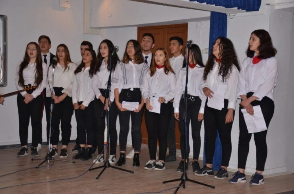 19 Mayıs'ta öğretmenler günü coşkusu - Resim 1