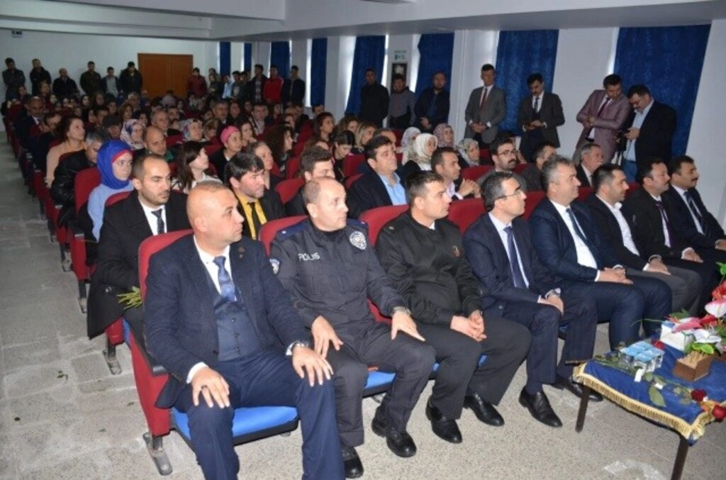 19 Mayıs'ta öğretmenler günü coşkusu - Resim 2