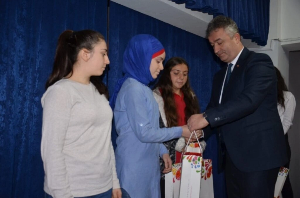 19 Mayıs'ta öğretmenler günü coşkusu - Resim 3