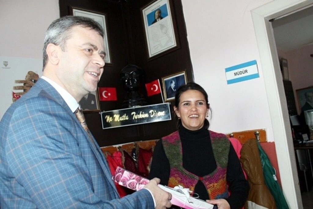 İlkadım'da Köy Öğretmenlerine 24 Kasım Jesti - Resim 7