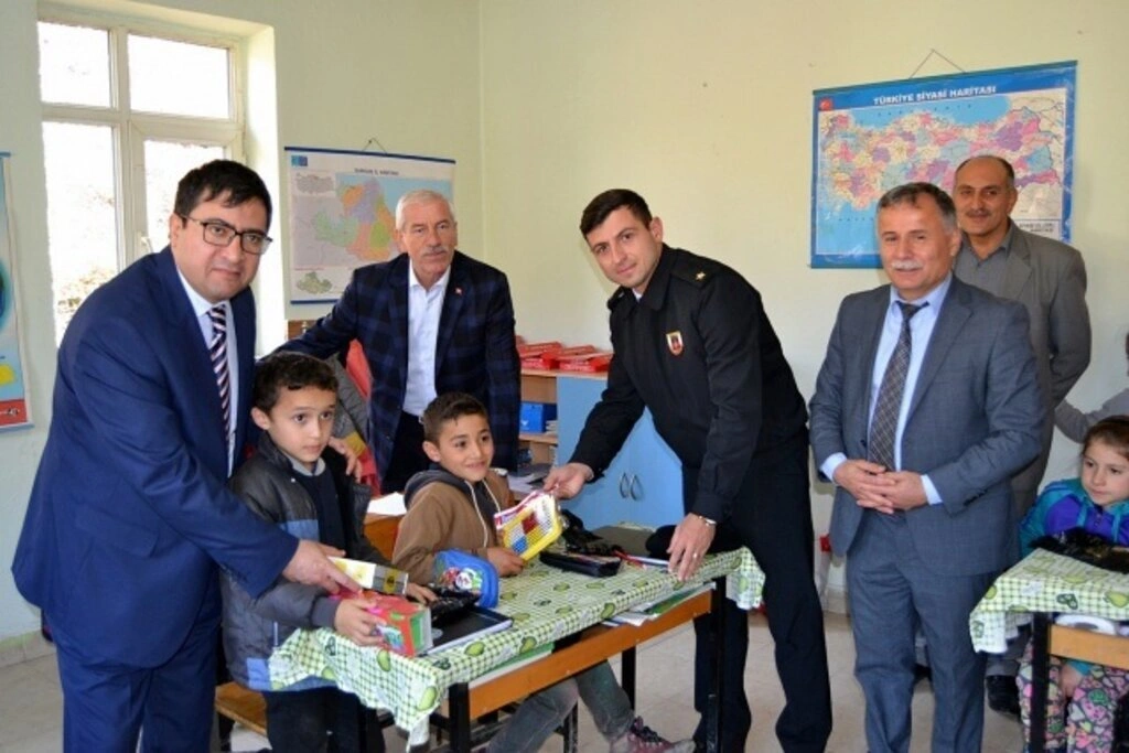 Fatih Karayolları Kolin Orta Okulundan Kardeş Okul Projesi - Resim 7