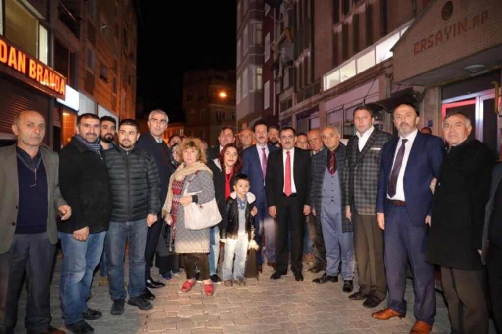 DEMİR VE TOK ESNAFLA BULUŞTU - Resim 27