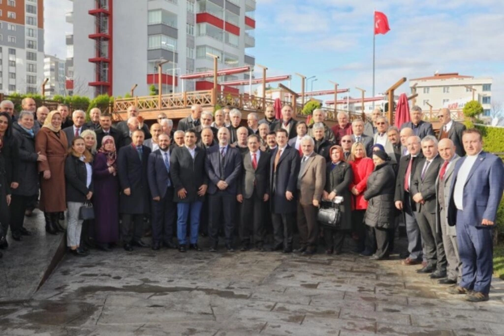 DEMİR VE TOK MUHTARLARLA BULUŞTU - Resim 11