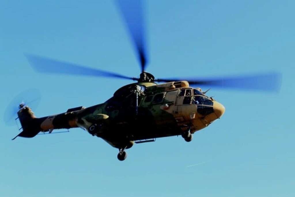 Sağlıkçı askerlere helikoptere hasta sevki dersi - Resim 15
