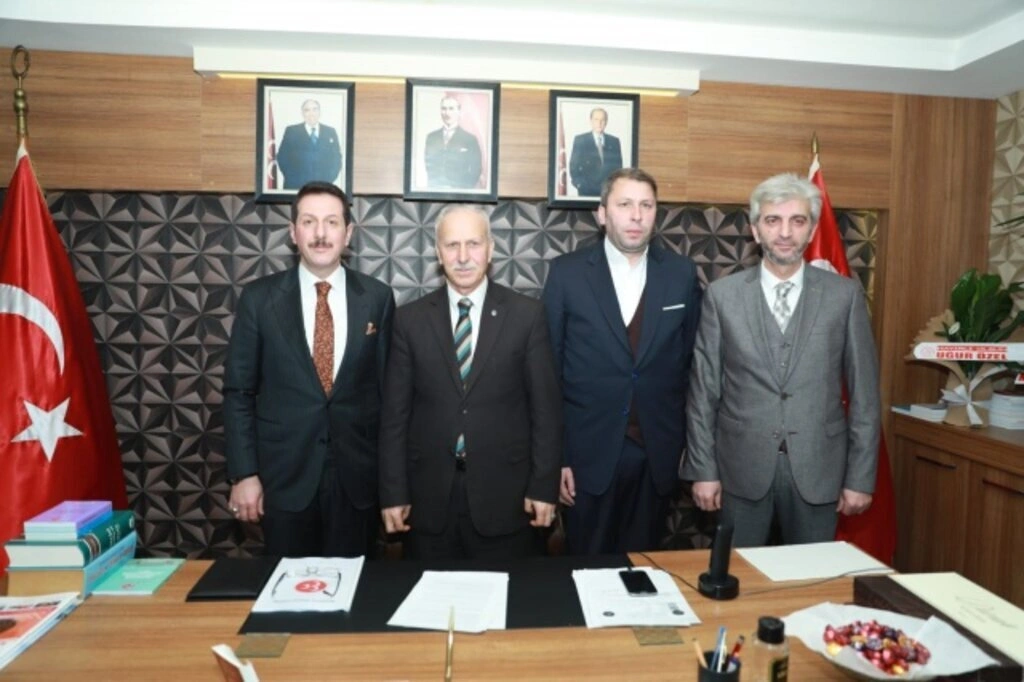 İlkadım Belediye Başkanı Erdoğan Tok, Samsun Milliyetçi Hareket Partisi(MHP) teşkilatlarına ziyaret yaptı - Resim 5
