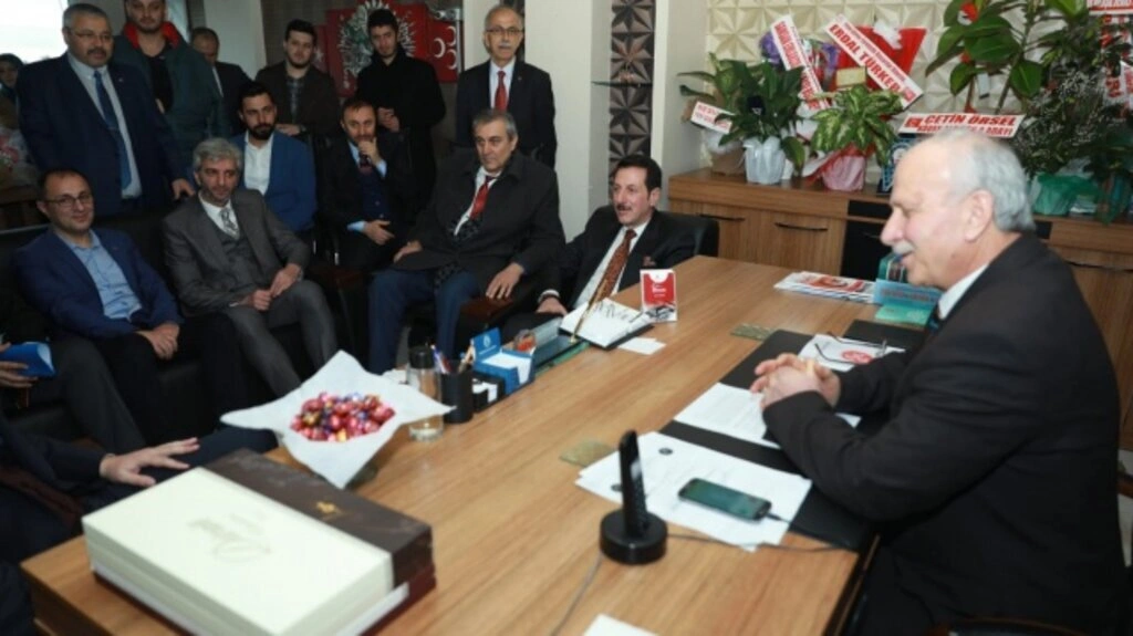 İlkadım Belediye Başkanı Erdoğan Tok, Samsun Milliyetçi Hareket Partisi(MHP) teşkilatlarına ziyaret yaptı - Resim 13