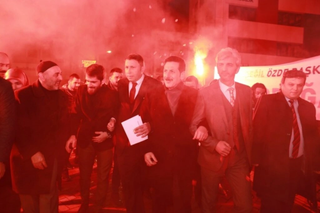 İLKADIM’DA CUMHUR’UN GÖVDE GÖSTERİSİ - Resim 13