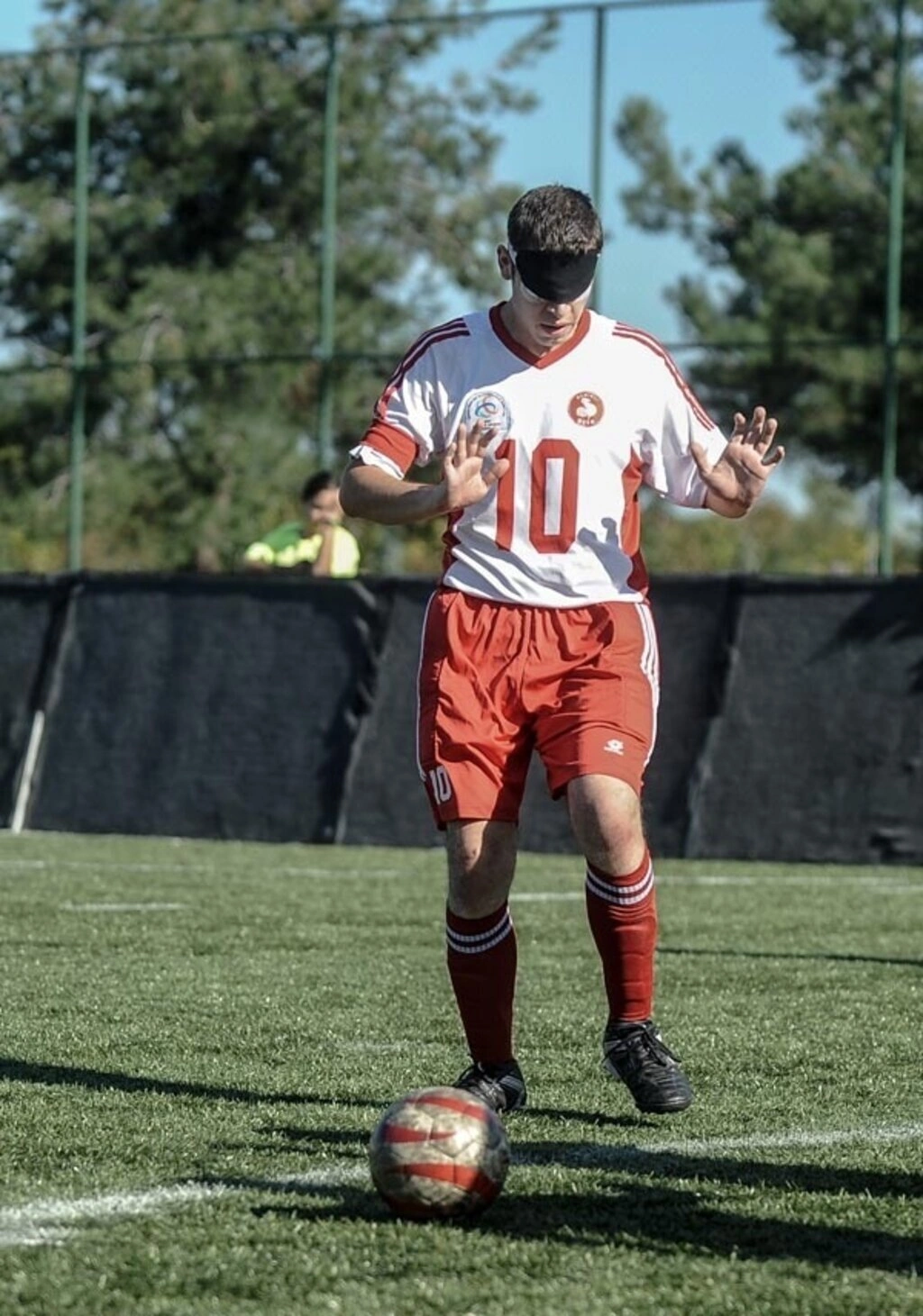 'Zilli top' onları hayata bağlıyor - Resim 3