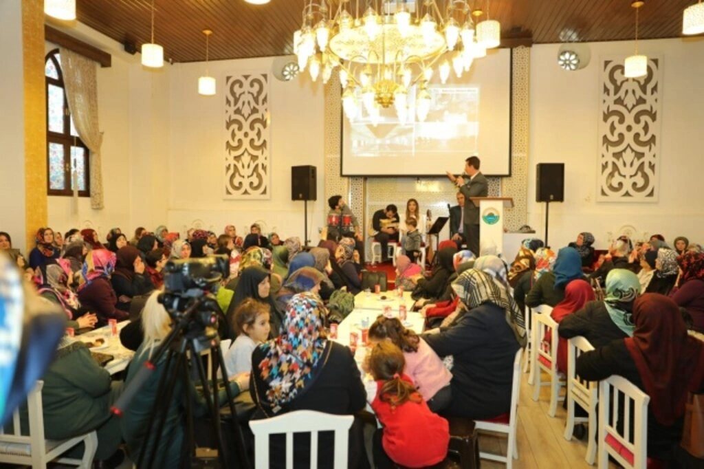 Acem Tekkesi Kültür ve Sohbet Evi Gönül Buluşmaları - Resim 3