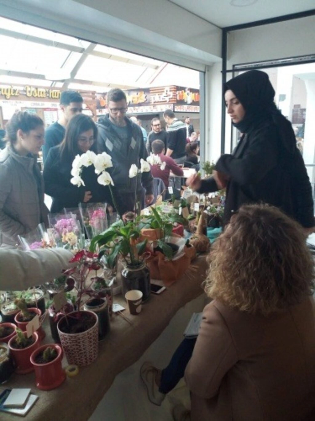 'Umudun Olduğu Yerde Mucizeler Çiçek Açar' sergisi açıldı - Resim 8