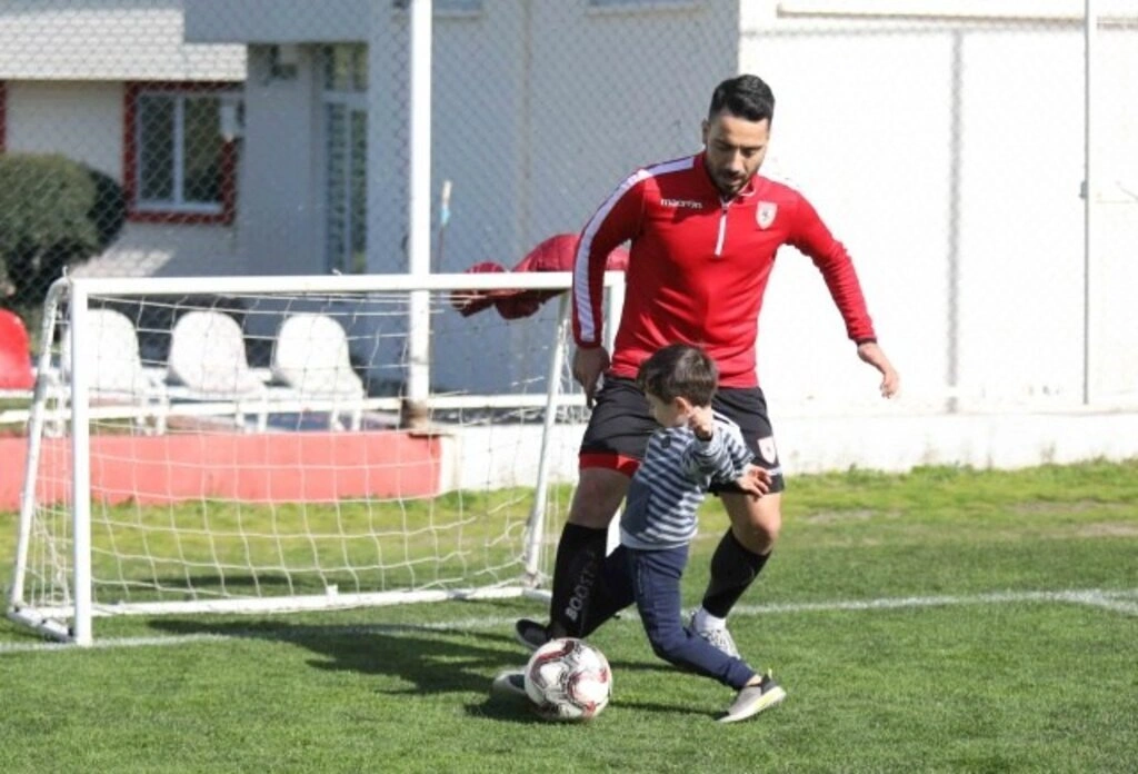Yılmaz Özeren oğlu ile birlikte top oynadı - Resim 4