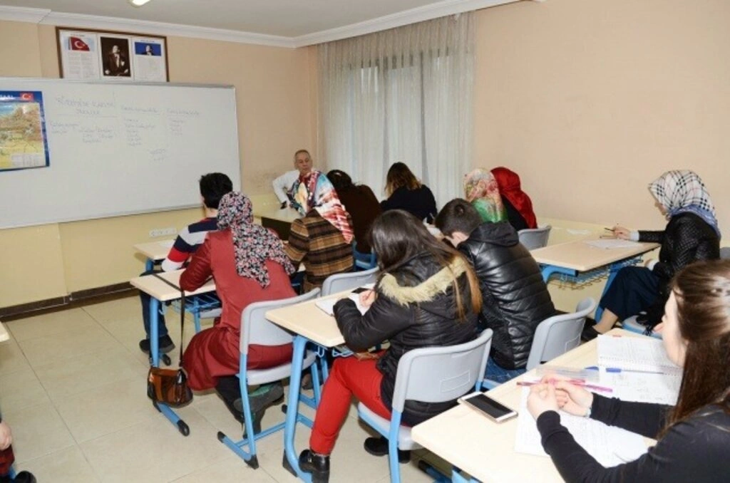 Canik'te eğitim tesisleri cıvıl cıvıl - Resim 2