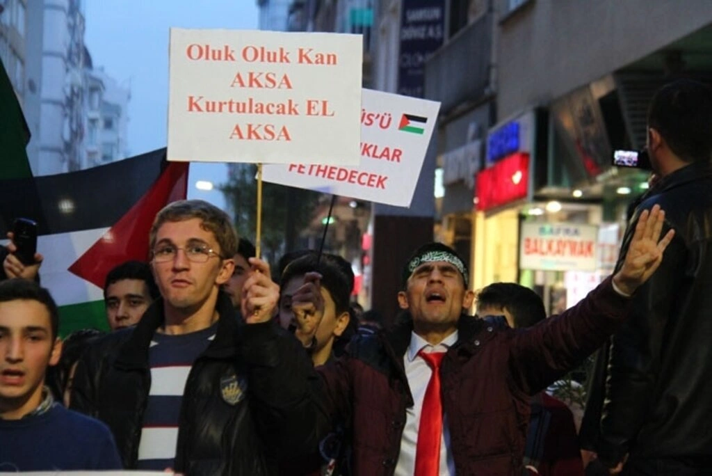 Samsun İmam Hatip Lisesi öğrencileri'nden Mescid-i Aksa yürüyüşü - Resim 1