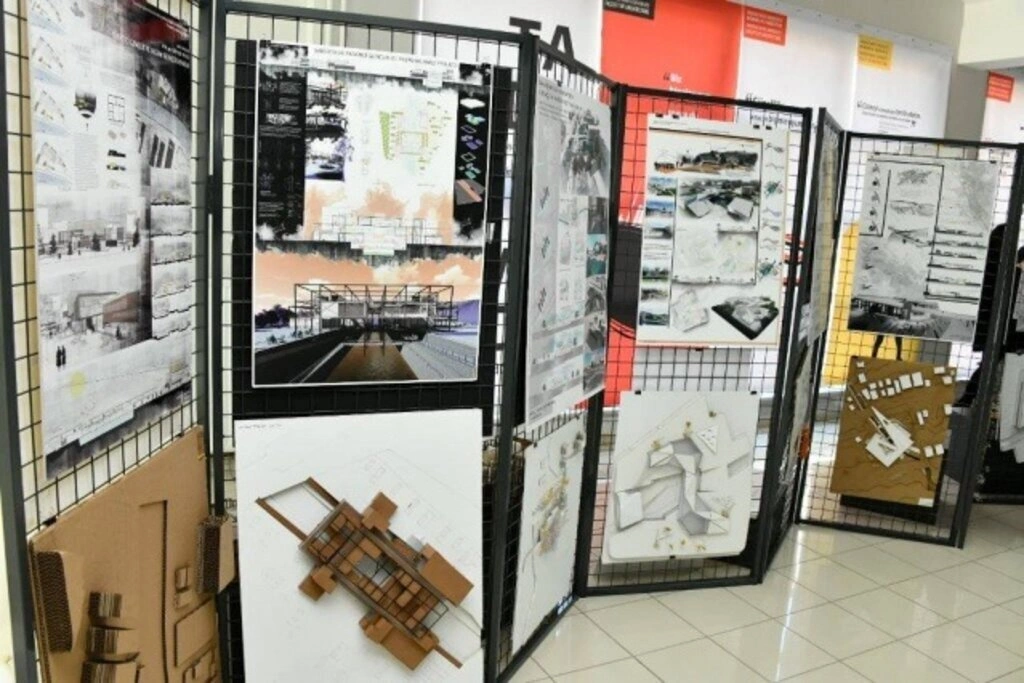 Mimarlık Fakültesi Öğrenci Projeleri Sergisi Açıldı - Resim 5