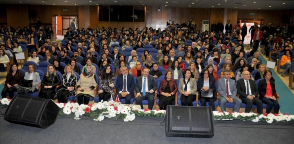 Ondokuz Mayıs Üniversitesi'nde 8 Mart Dünya Kadınlar Günü kutlaması - Resim 1