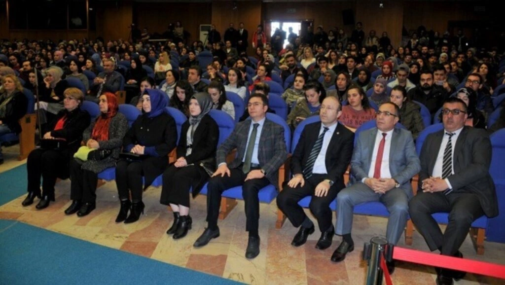 Ondokuz Mayıs Üniversitesi'nde 8 Mart Dünya Kadınlar Günü kutlaması - Resim 4