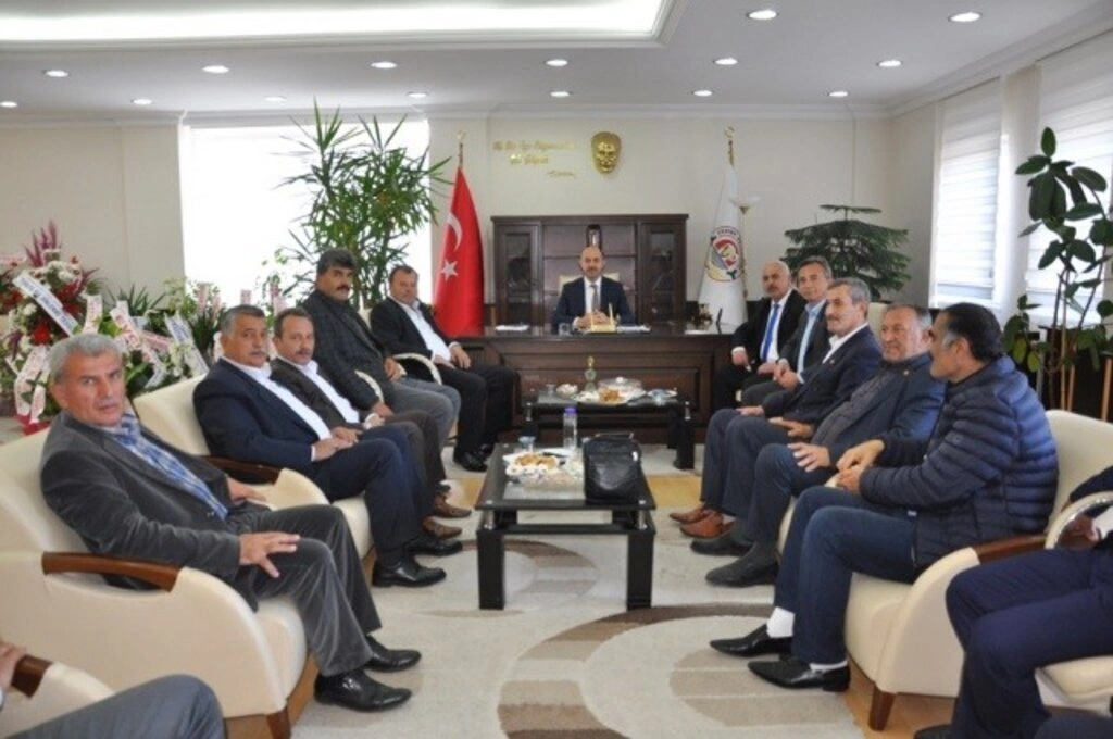 Termeli Muhtarlardan Başkan Kılıç’a hayırlı olsun ziyareti - Resim 8