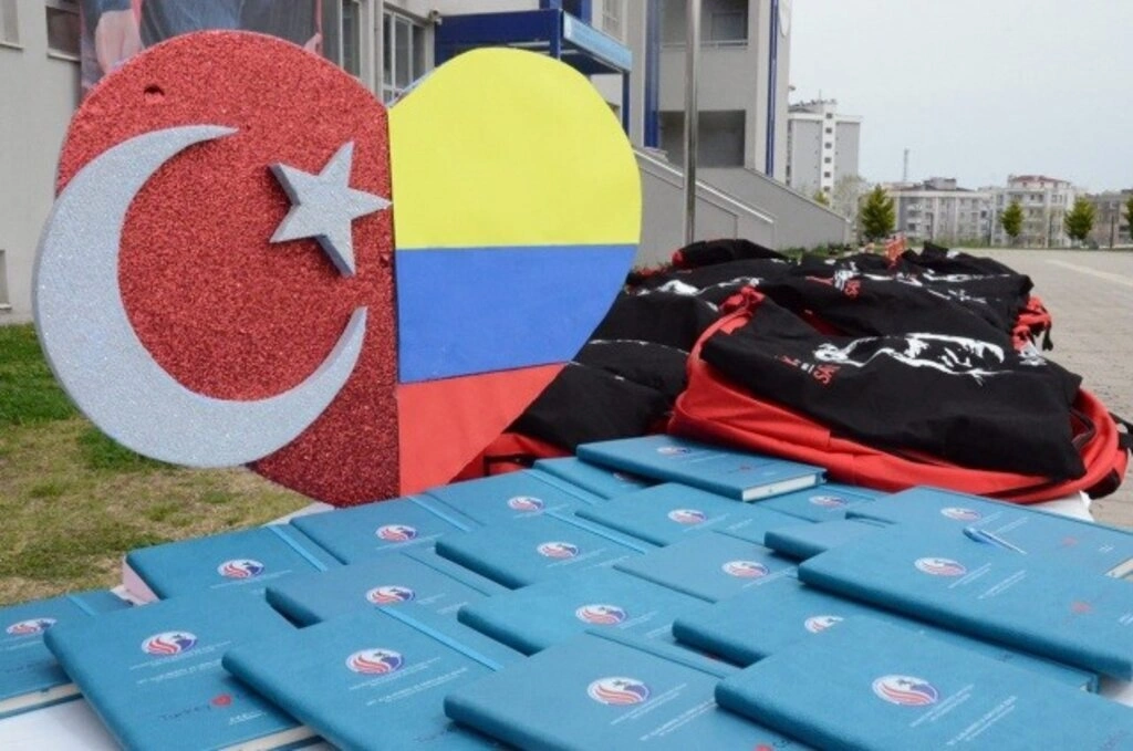 23 Nisan’ın Kolombiyalı Öğrencileri OMÜ Vakfı Kolejinde - Resim 5