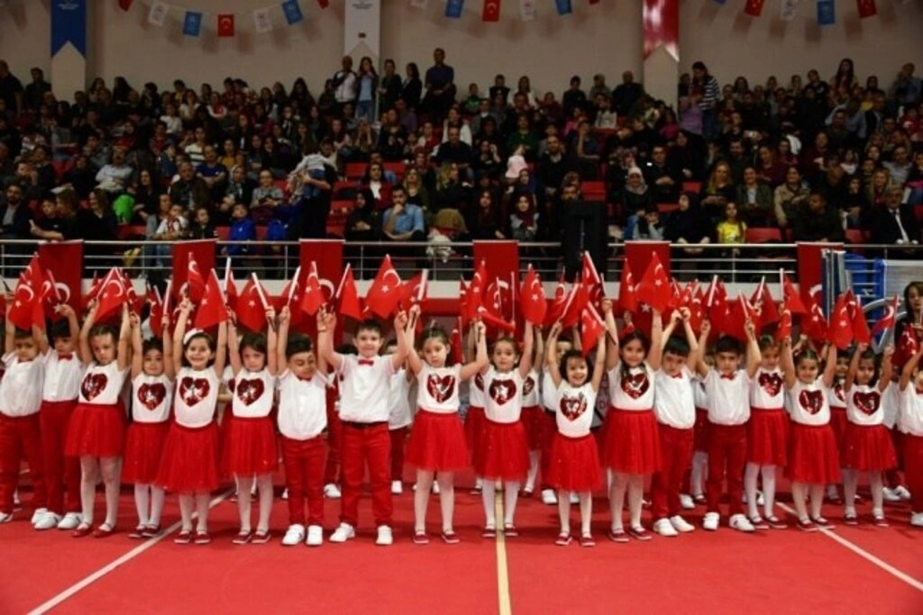 23 Nisan Ulusal Egemenlik ve Çocuk Bayramı Samsun'da Coşkuyla Kutlandı - Resim 17