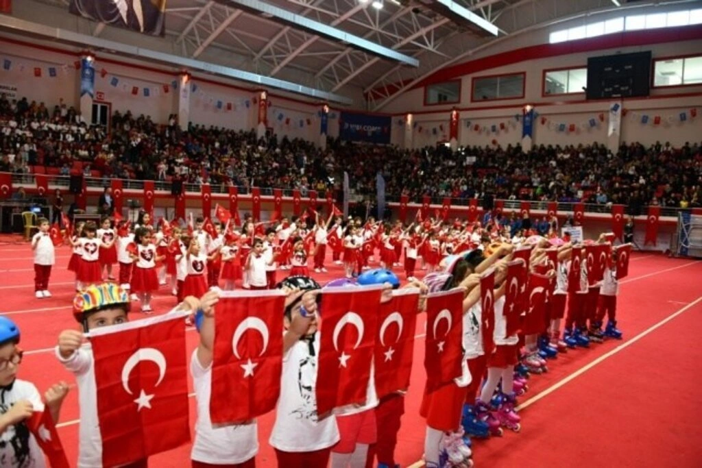 23 Nisan Ulusal Egemenlik ve Çocuk Bayramı Samsun'da Coşkuyla Kutlandı - Resim 24