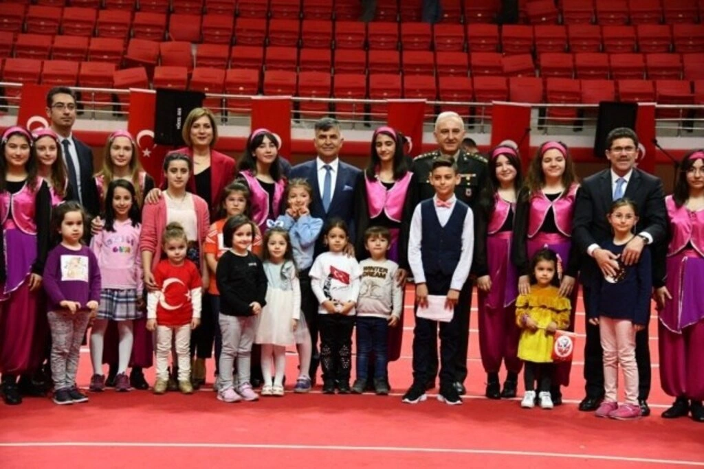 23 Nisan Ulusal Egemenlik ve Çocuk Bayramı Samsun'da Coşkuyla Kutlandı - Resim 37