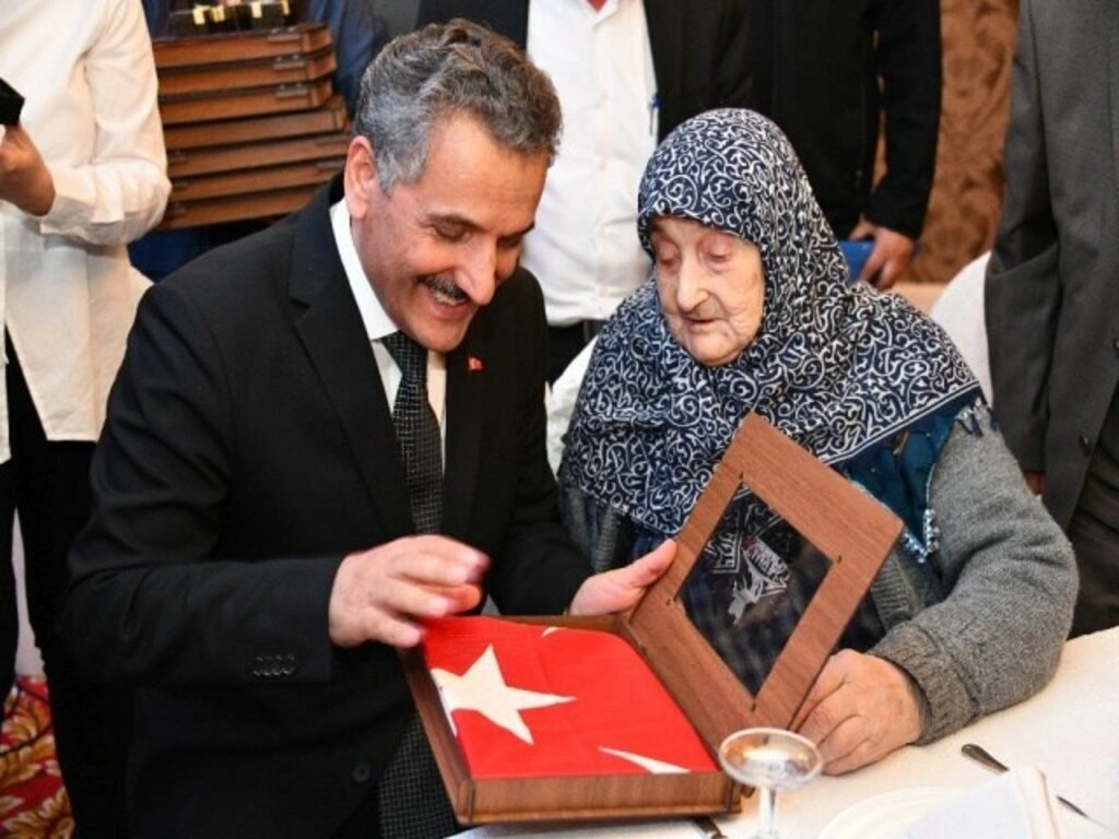 100 yıla tanıklık edenler Atatürk ve Milli Mücadele'yi anlattı - Resim 3