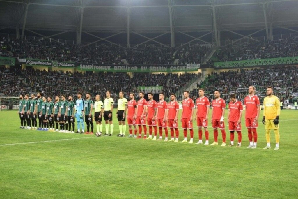 Sakaryaspor Samsunspor maç fotoğrafları - Resim 12