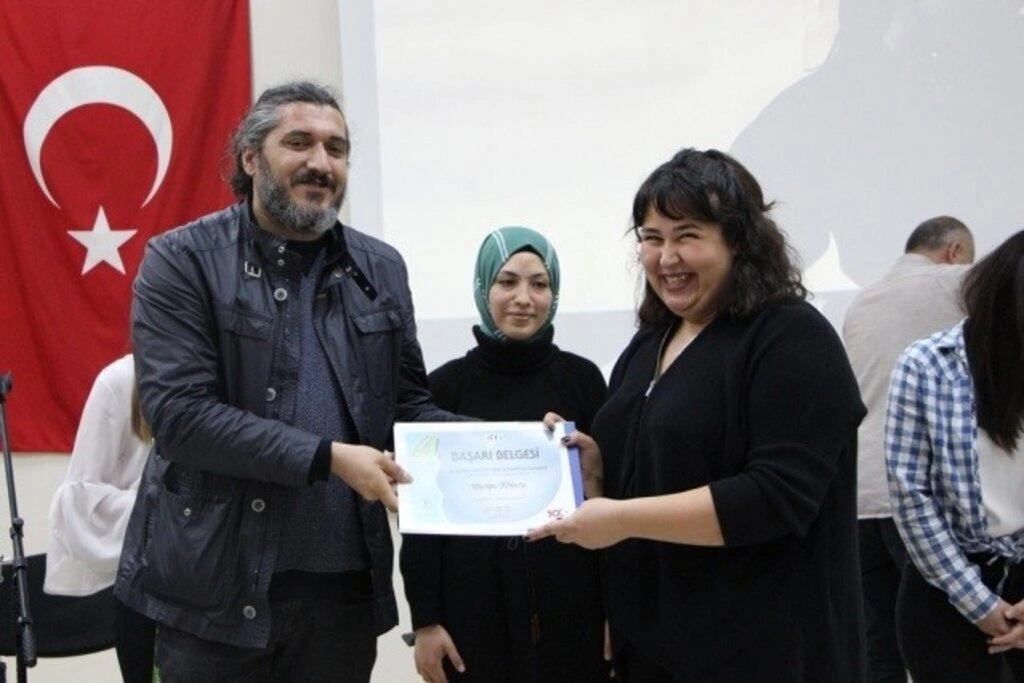 İletişim Fakültesi Genç İletişimciler Ödül Töreni - Resim 4