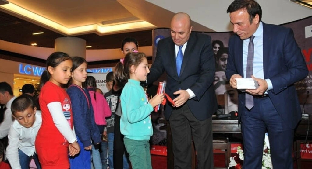 2015 Yılında 2015 Mutlu Çocuk Projesi - Resim 1