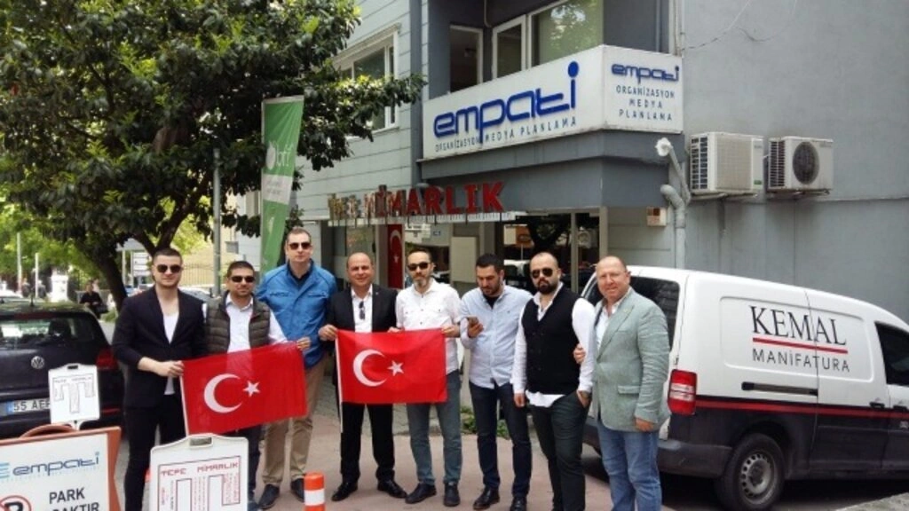 SAMGİAD ve TÜGİK ailesi 1919 adet Türk Bayrağı Dağıttı - Resim 20