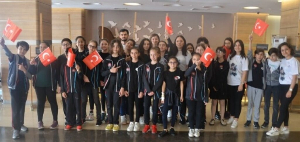 VM’DE 19 MAYIS ATATÜRK’Ü ANMA, GEÇNLİK VE SPOR BAYRAMI COŞKUSU - Resim 3