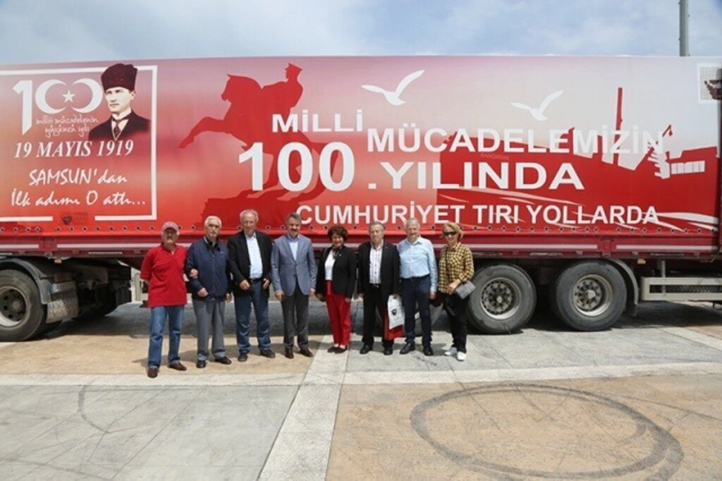 'Cumhuriyet Tırı' Atakum'da - Resim 3