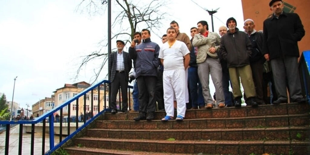 Samsun'da sağanak yağış hayatı olumsuz etkiledi, dereler taştı, su baskınları meydana geldi - Resim 2