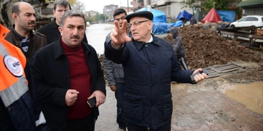 Samsun'da sağanak yağış hayatı olumsuz etkiledi, dereler taştı, su baskınları meydana geldi - Resim 5