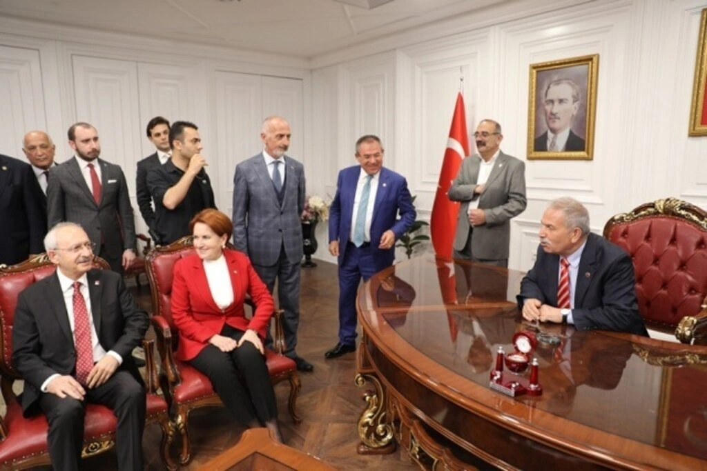 Necattin Demirtaş, Kılıçdaroğlu ve Akşener'i ağırladı - Resim 2