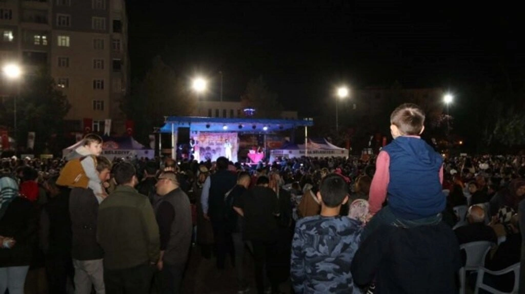 SELE SEPET TOP KANDİL COŞKUYLA KUTLANDI - Resim 2