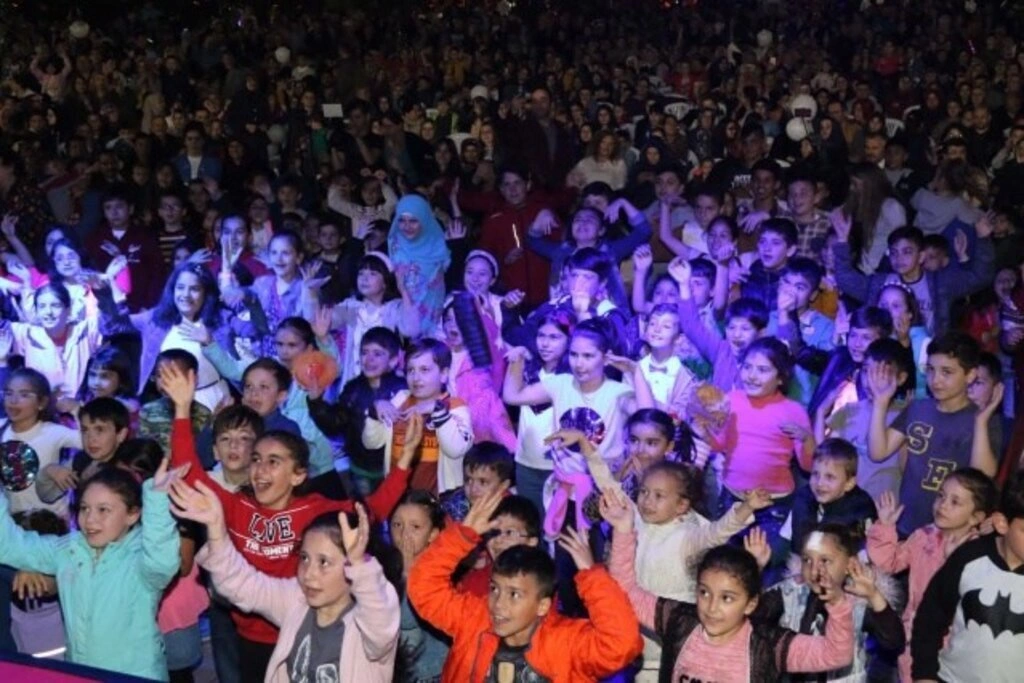 SELE SEPET TOP KANDİL COŞKUYLA KUTLANDI - Resim 3